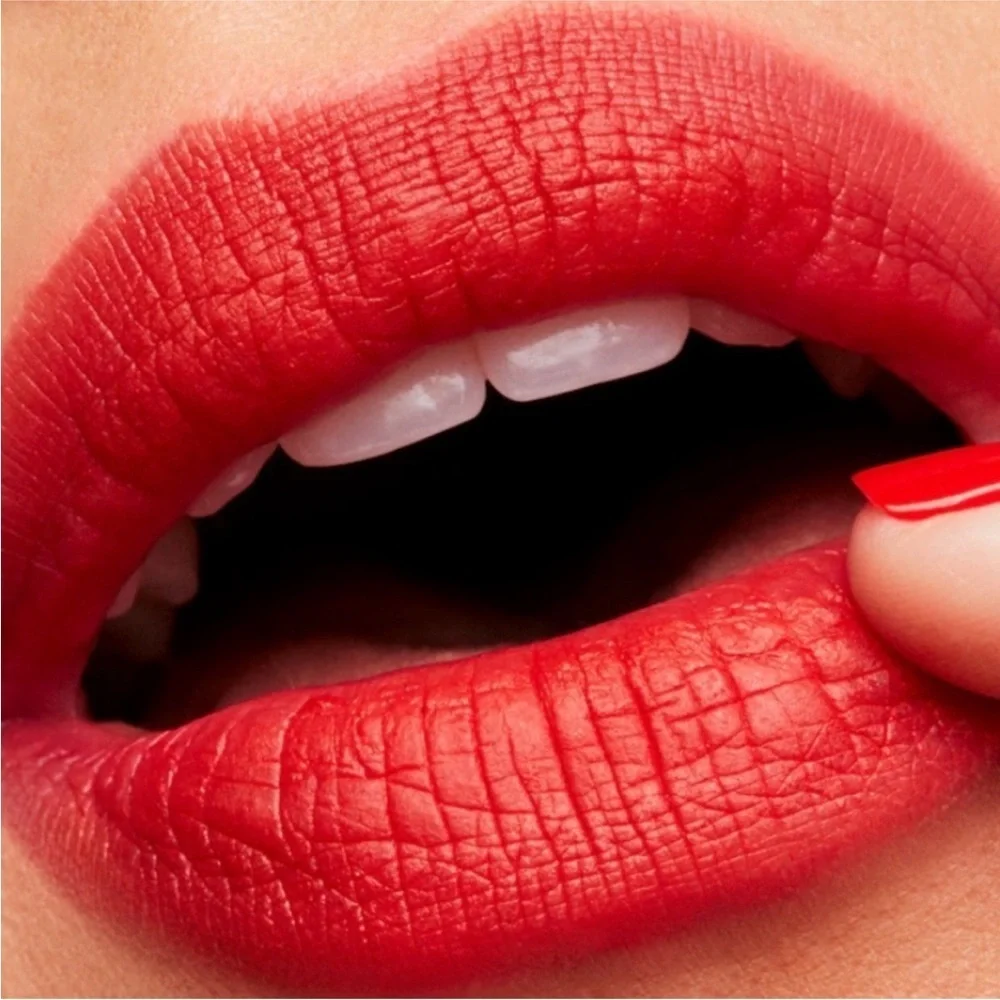 MAC Cosmetics Retro Matte Lipstick in Dangerous (702) NIB